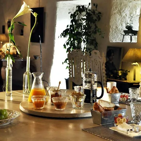 Le Relais De Roquefereau Bed & Breakfast
