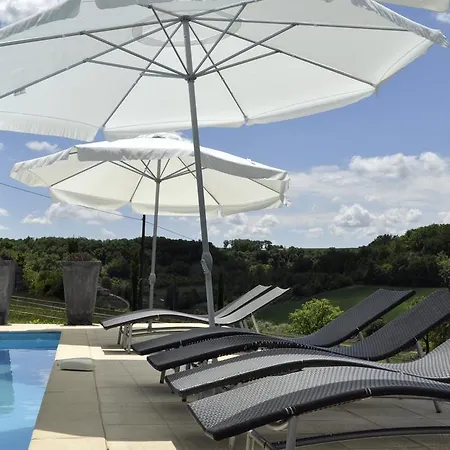 Bed & Breakfast Le Relais De Roquefereau 4*