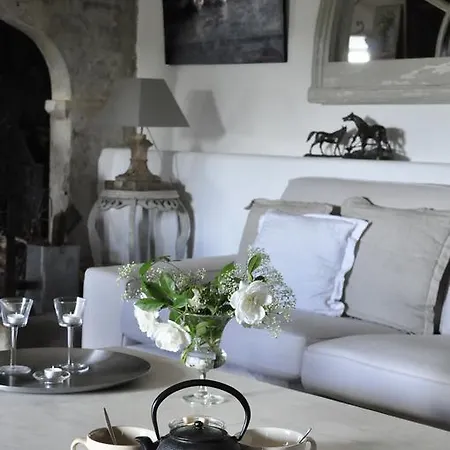 Le Relais De Roquefereau Bed & Breakfast 4*