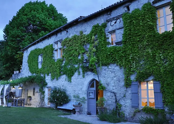 Le Relais De Roquefereau Nocleg ze śniadaniem 4*