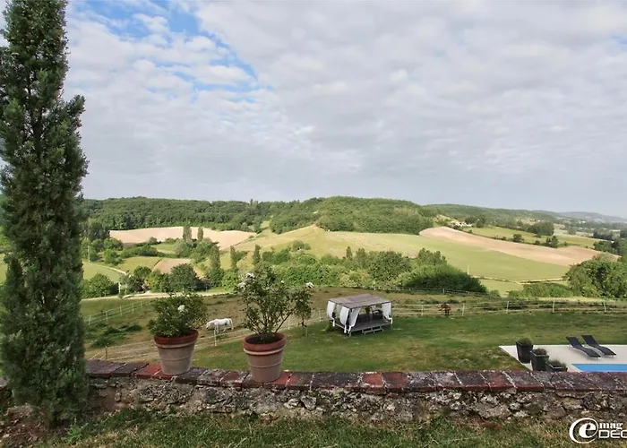 Le Relais De Roquefereau